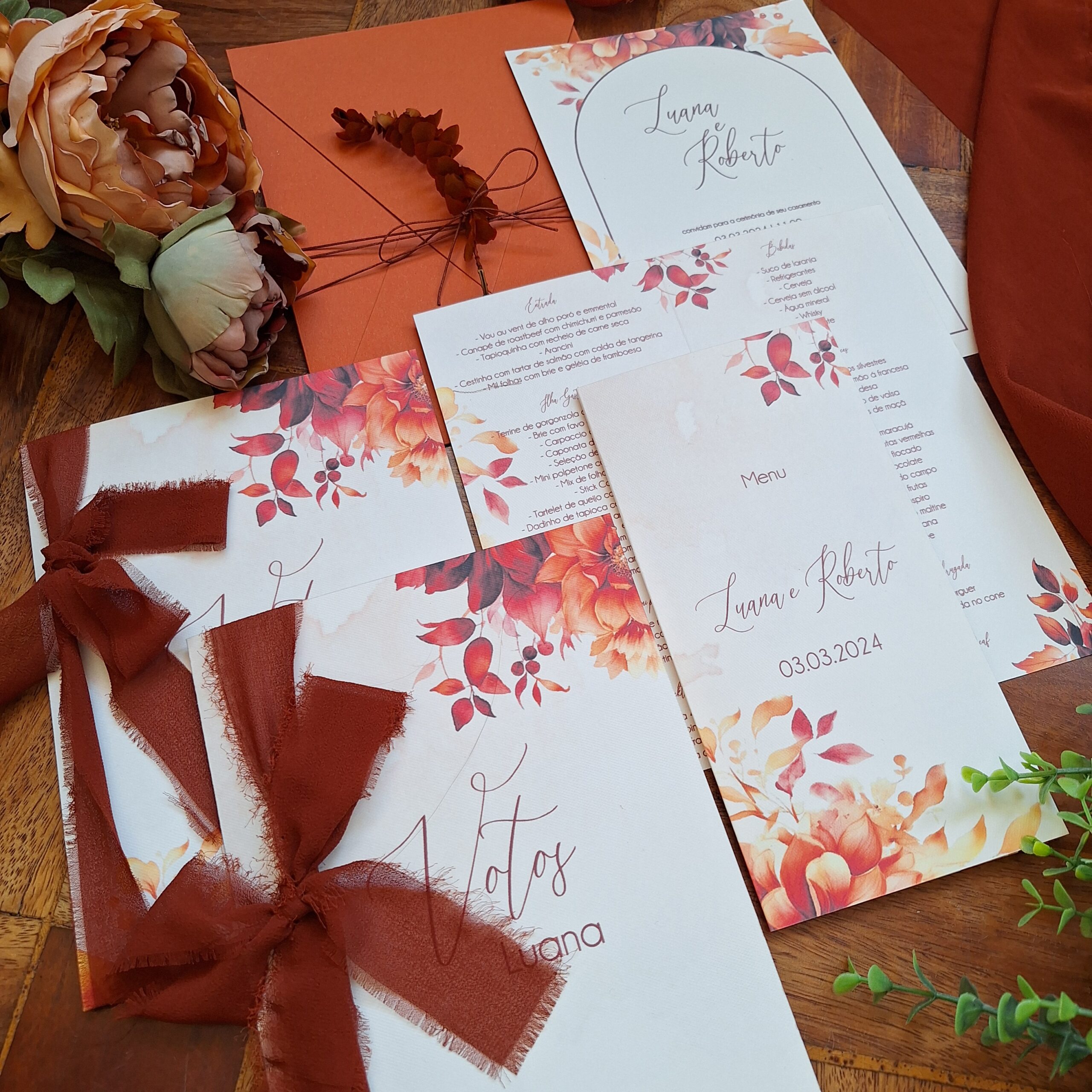 conjunto de convite envelope e papelaria para casamento