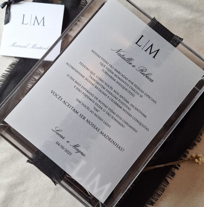 Mensagem para personalizar caixa com tampa em acrílico